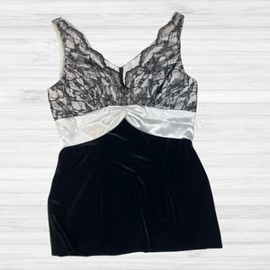 NWT Vintage PETITE P Alex Evenings CAMISOLE Black Velvet & Lace w/ White Satin